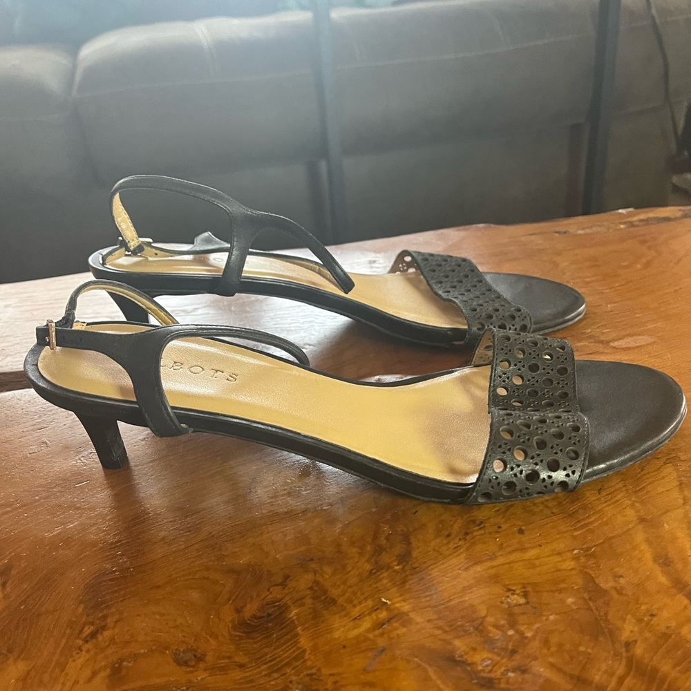 Talbots Women’s Black Kitten Heel Slingback Sandals Size 10.5 – Elegant